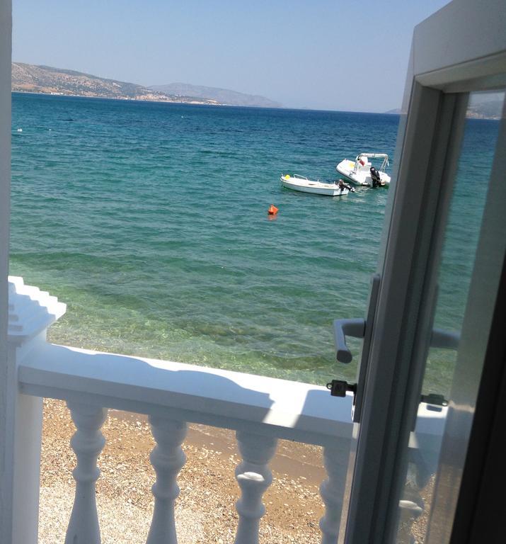 דירות Ireon Samos Beach House מראה חיצוני תמונה